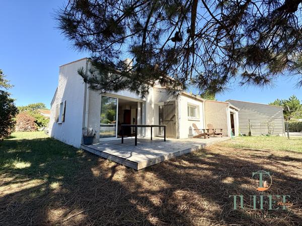 RONCE-LES-BAINS – Maison familiale rénovée, clé en main, à pied de la plage !