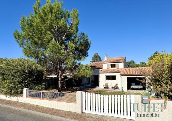 RONCE-LES-BAINS – Maison familiale rénovée, clé en main, à pied de la plage !
