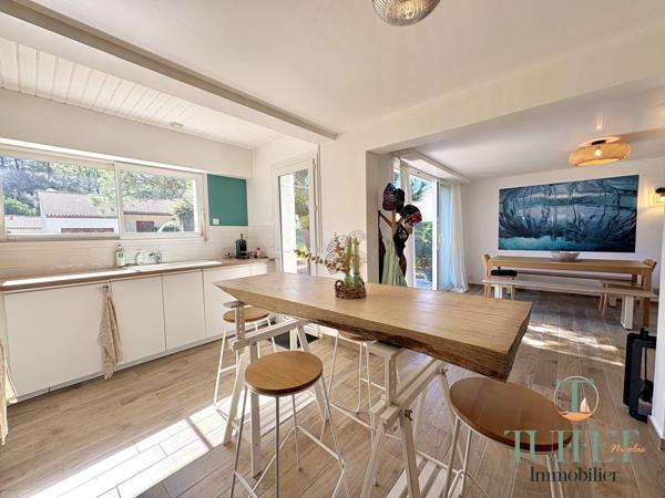 RONCE-LES-BAINS – Maison familiale rénovée, clé en main, à pied de la plage !