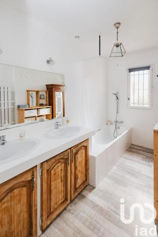 Maison à vendre 6 pièces 152 m² Brignoles