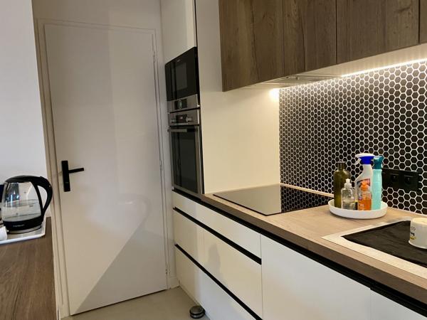 T3 en duplex parfait état idéalement situé entre vieux port et allée du Mail