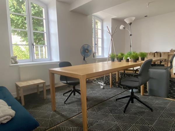 T3 en duplex parfait état idéalement situé entre vieux port et allée du Mail