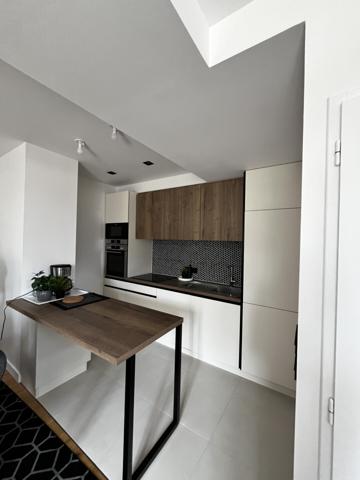 T3 en duplex parfait état idéalement situé entre vieux port et allée du Mail