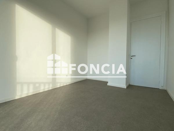 Location Appartement 3 pièces 56.69 m² - 9 RUE DE NORVEGE La Rochelle 17000