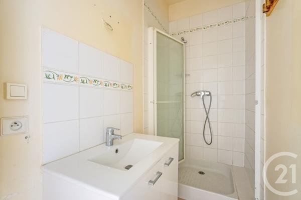 Appartement T3 à vendre  3 pièces - 62,20 m 2   PARIS  - 75015