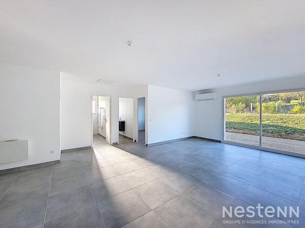 A Vendre Maison neuve construite en 2024 avec trois chambres, garage et jardin