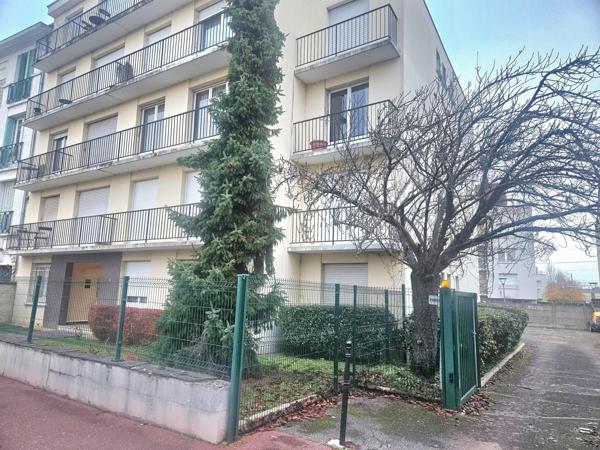 Appartement 3 pièces – 67 m² – 2 parkings