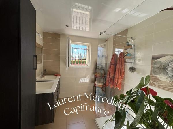 Maison contemporaine de 160 m² avec piscine