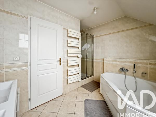 Maison à vendre 7 pièces 185 m² La Ville-du-Bois