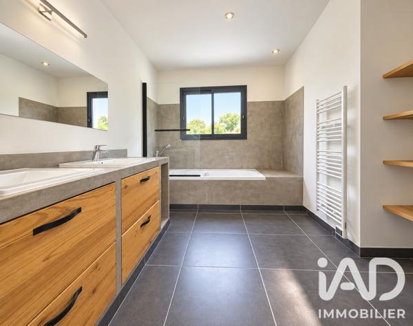 Maison à vendre 5 pièces 116 m² Cuxac-d'Aude