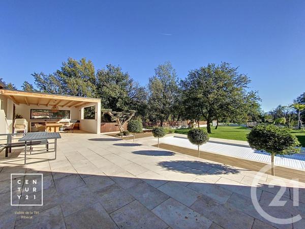 Maison à vendre  10 pièces - 420 m2 LE SOLER - 66