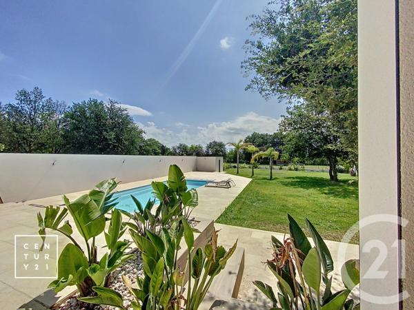 Maison à vendre  10 pièces - 420 m2 LE SOLER - 66