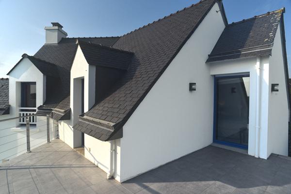 Propriété avec piscine située au calme dans le centre La Trinité sur Mer 56470