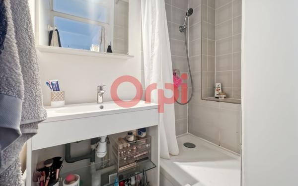 Appartement à vendre    2 pièces • 30 m2 Paris 17