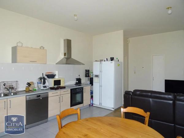 Appartement à louer 3 pièces 64.65m² Laval (53000)