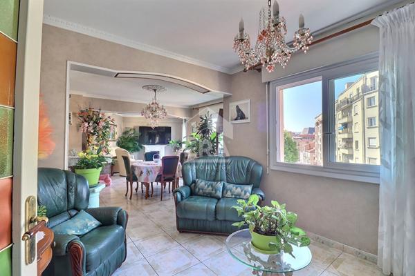 A Vendre appartement Type 4 de 121m2 à Marseille 13005 Monte Cristo