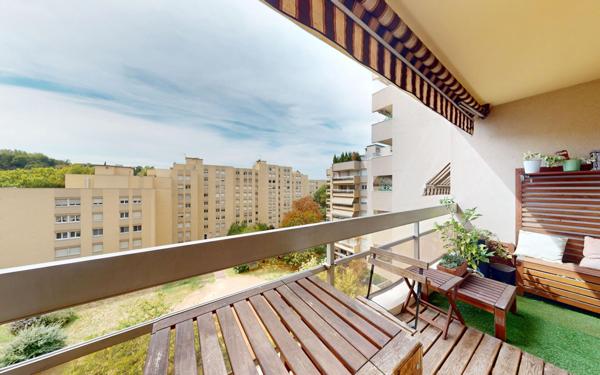 Appartement à vendre    4 pièces • 115,46 m2 Lyon 4