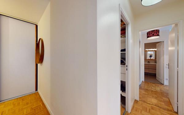 Appartement à vendre    4 pièces • 115,46 m2 Lyon 4