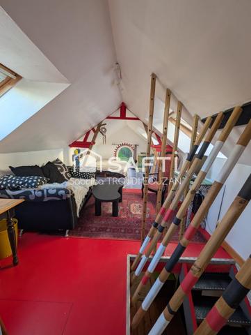 BRETAGNE-MAISON LES PIEDS DANS L'EAU