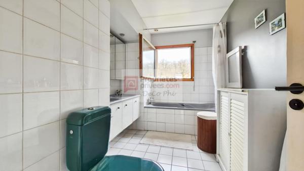 Maison lumineuse et calme 5 pièces 127 m2 Chaville  DPE 'C'