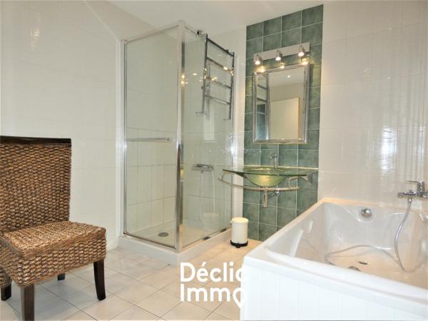 Vente maison individuelle Moutiers les mauxfaits, 169m² 3900m² 7 pièces 474 975€