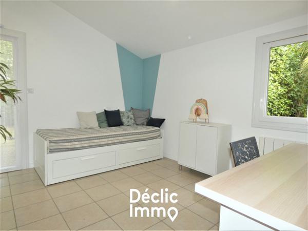 Vente maison individuelle Moutiers les mauxfaits, 169m² 3900m² 7 pièces 474 975€