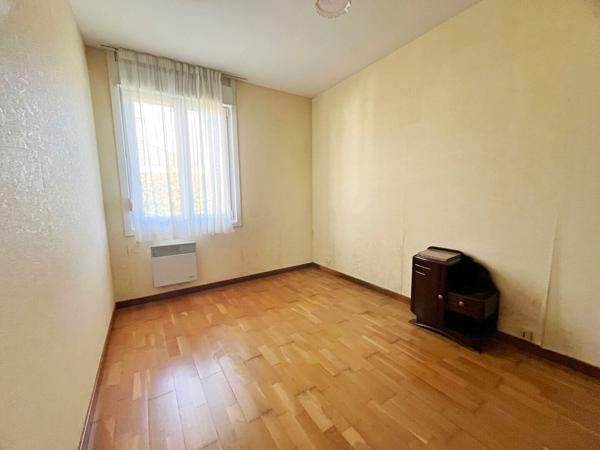 Maison de plain-pied - 80m2- sous sol complet avec garage - située Quartier Québec