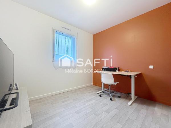 Maison récente, 5 chambres écoles et commerce à pied