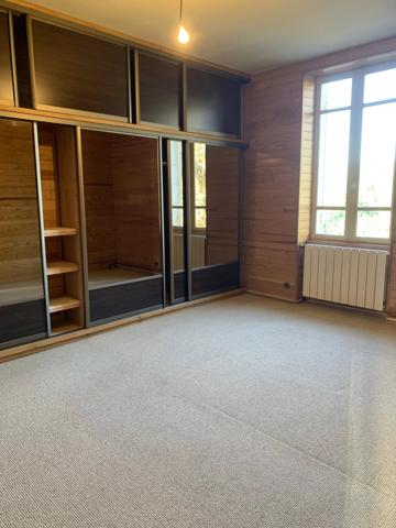Villa de maître en vente 8 pièces sur 12158 m² à Salles