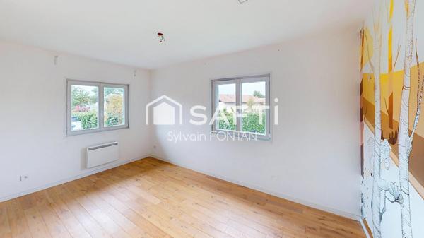 GRANDE MAISON FAMILIALE PROCHE DU CENTRE DE DOUVAINE