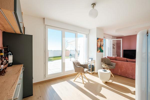 Appartement T5 de 121 m² — terrasse de 50 m² — Lagord