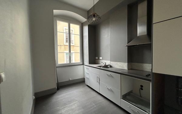 Appartement à louer    3 pièces •  Vienne