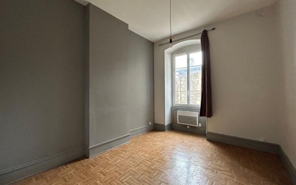 Appartement à louer    3 pièces •  Vienne