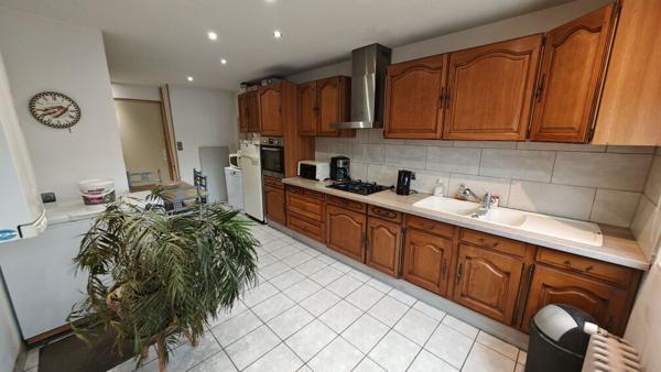 EN VENTE FOURCHAMBAUT CENTRE Maison avec 2 chambres possible plus terrain