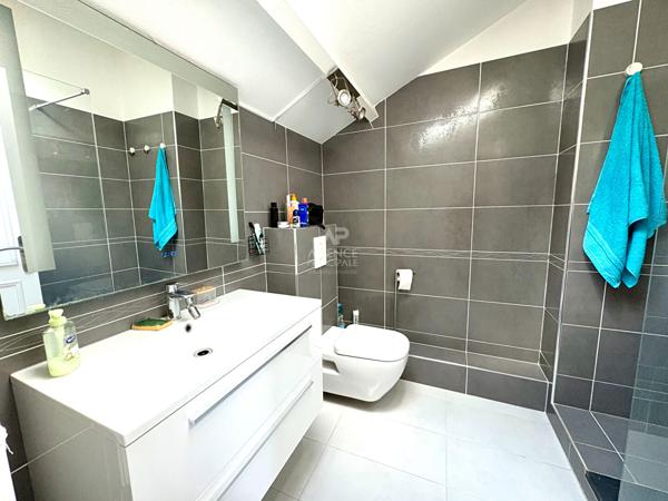 Charmante maison 5 pièces à vendre à Eragny sur Oise - 349 000 € 349 000 € **  - Référence  8441