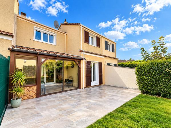Charmante maison 5 pièces à vendre à Eragny sur Oise - 349 000 € 349 000 € **  - Référence  8441