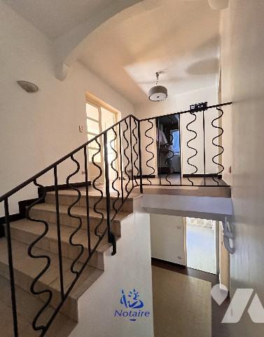 BRON - Mairie, Maison 180 m² - 5 chambres sur terrain de 743 m².