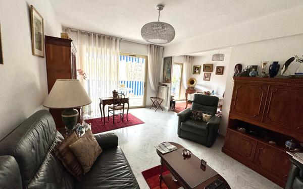 Appartement à vendre    3 pièces • 93,74 m2 Cagnes-sur-Mer