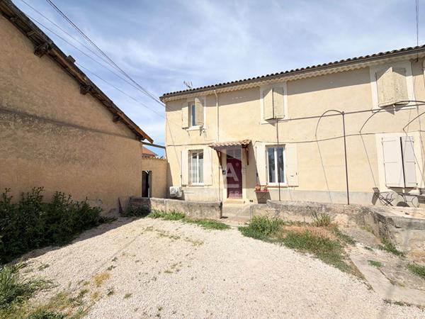 A VENDRE 84120 PERTUIS IMMEUBLE D'ENVIRON 77M² COMPOSE DE 2 APPARTEMENTS LOUES. 