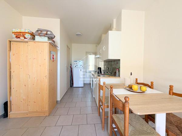 A VENDRE 84120 PERTUIS IMMEUBLE D'ENVIRON 77M² COMPOSE DE 2 APPARTEMENTS LOUES. 