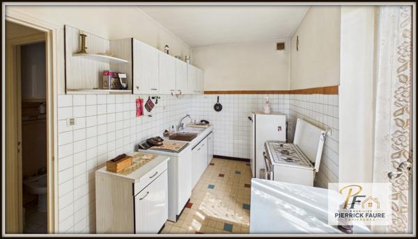 BRIANÇON – Maison historique de 193,67 m² à rénover, jardin arboré et vue montagne