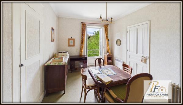 BRIANÇON – Maison historique de 193,67 m² à rénover, jardin arboré et vue montagne