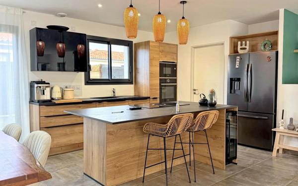 Maison à vendre    5 pièces • 148 m2 Saubrigues