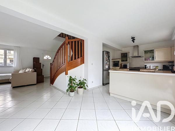 Maison à vendre 6 pièces 115 m² Le Blanc-Mesnil