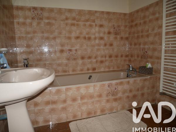 Maison à vendre 5 pièces 142 m² Tonnay-Charente