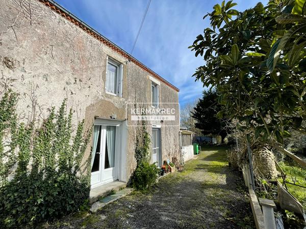 Maison 5 pièces – 103 m² environ à Saint-Joachim (ref : 78835M)