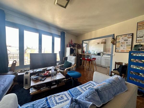 Appartement T1 – 37 m² – Dernier étage – Lille Quai du Wault / Citadelle – Toiture neuve votée