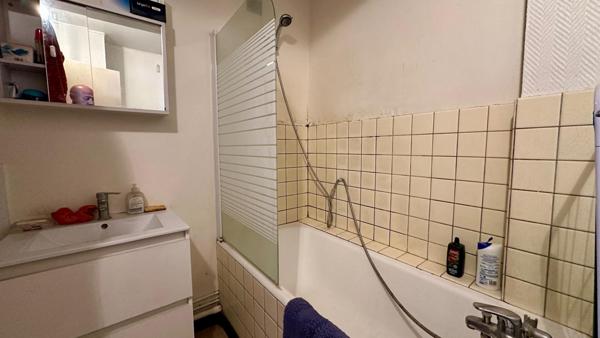 Appartement T1 – 37 m² – Dernier étage – Lille Quai du Wault / Citadelle – Toiture neuve votée