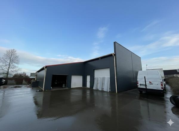 Local d'activites 420 m² à vendre DOMLOUP (réf : 35.7063)