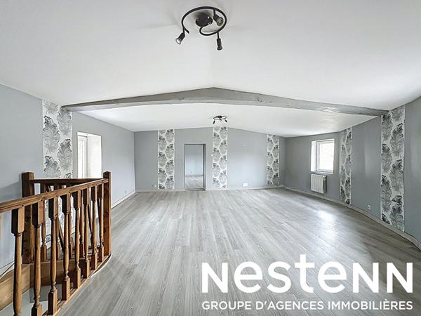 A vendre : Charmante maison de village avec cour intérieure LA ROCHE VINEUSE